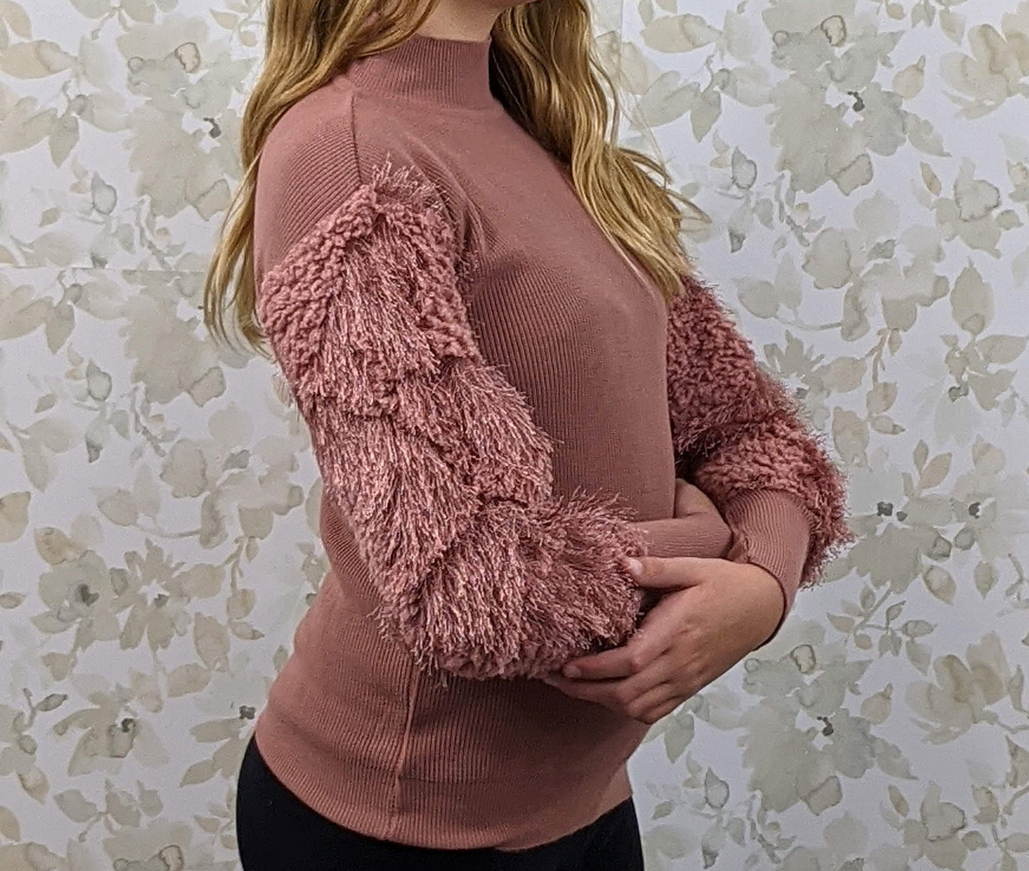 Fuzzy Sleeves - Pink